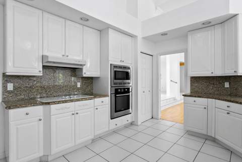 15642 Cypress Park Drive, Wellington FL - photo 12 of 53