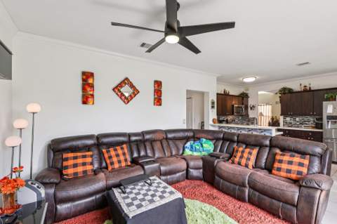405 E Royal Cove Circle, Davie FL - photo 16 of 40