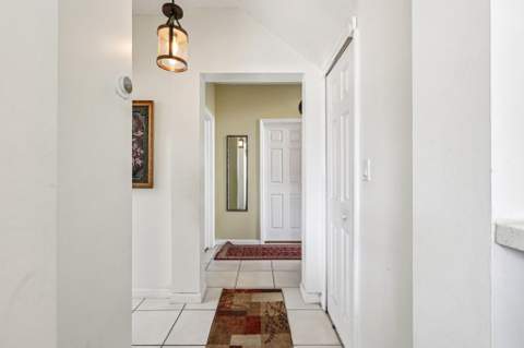 405 E Royal Cove Circle, Davie FL - photo 19 of 40
