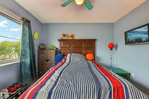 405 E Royal Cove Circle, Davie FL - photo 24 of 40