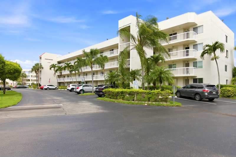2 bedroom Condominium at 3146 Via Poinciana #407, Fountainview At Spring Lks Condo, Greenacres — photo 1