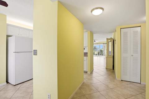 3146 Via Poinciana #407, Greenacres FL - photo 10 of 39