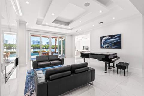 7212 NE 8th Drive, Boca Raton FL - photo 14 of 68