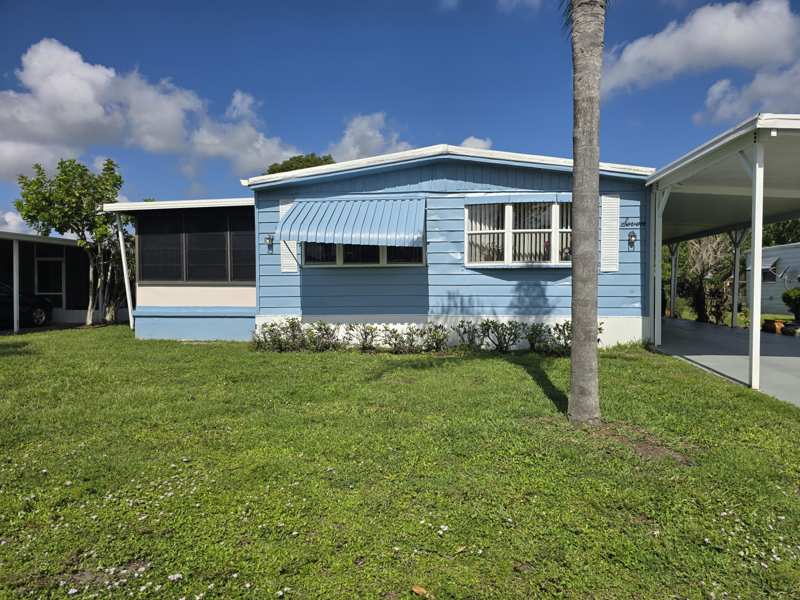 2 bedroom Manufactured Home at 7 Madrid Lane, spanish lakes 1, Port St. Lucie — photo 1