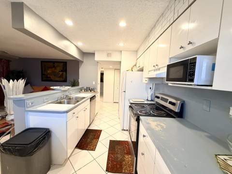 5180 E Sabal Palm Boulevard #228, Tamarac FL - photo 6 of 28