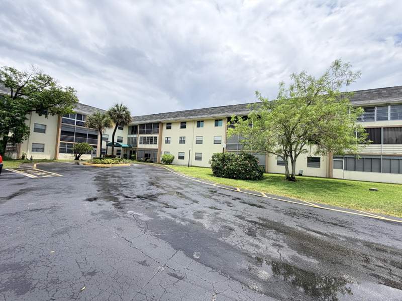 2 bedroom Condominium at 5180 E Sabal Palm Boulevard #228, SABAL PALM VILLAGE CONDO, Tamarac — photo 3