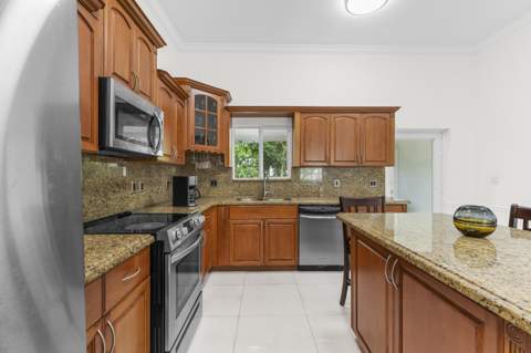 321 N 72nd Terrace, Hollywood FL - photo 16 of 27
