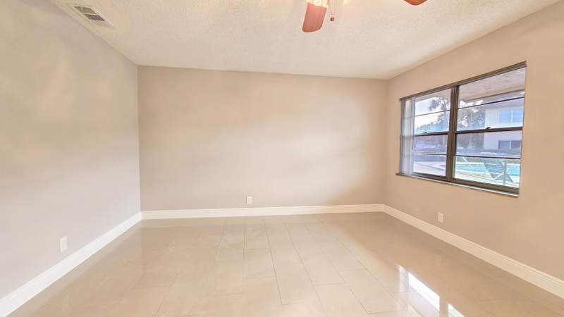 2 bedroom Villa at 416 Lakeside Drive #129, Village On The Lake Condo, Margate — photo 5
