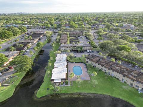 416 Lakeside Drive #129, Margate FL - photo 24 of 25