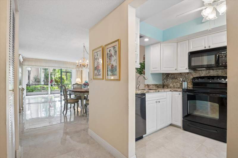 3 bedroom Condominium at 2307 SW 15th Street #1, Meadowridge Condo, Deerfield Beach — photo 3