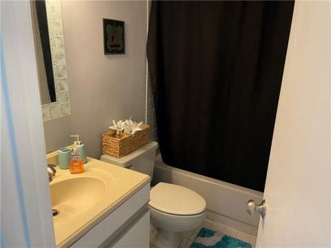 1231 SW 112th Avenue, Pembroke Pines FL - photo 8 of 18