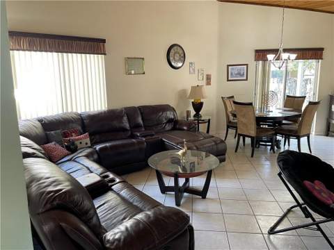 1231 SW 112th Avenue, Pembroke Pines FL - photo 14 of 18