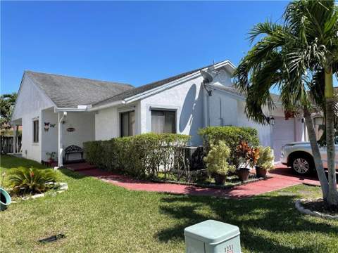 1231 SW 112th Avenue, Pembroke Pines FL - photo 16 of 18