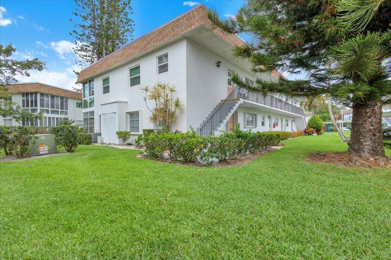 2 bedroom Condominium at 2950 SE Ocean Boulevard #14-1, Kingswood Condo, Stuart — photo 2