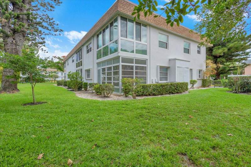2 bedroom Condominium at 2950 SE Ocean Boulevard #14-1, Kingswood Condo, Stuart — photo 3