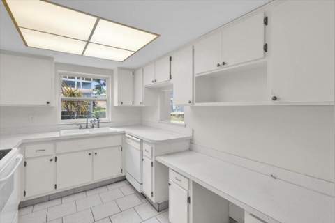 2950 SE Ocean Boulevard #14-1, Stuart FL - photo 10 of 41
