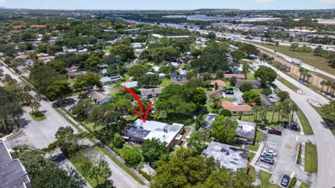 2002 SW Natura Boulevard #B, Deerfield Beach FL - photo 9 of 47