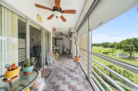 3755 Via Poinciana #502, Lake Worth FL - photo 11 of 31