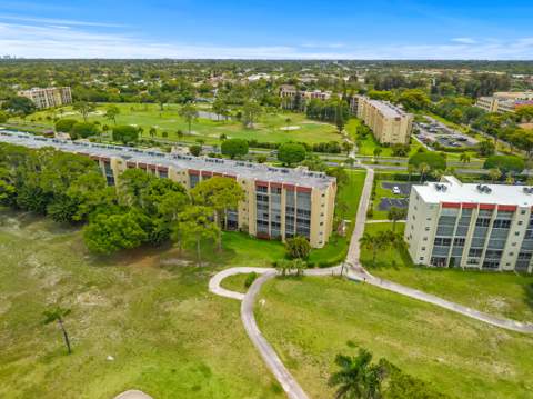 3755 Via Poinciana #502, Lake Worth FL - photo 23 of 31