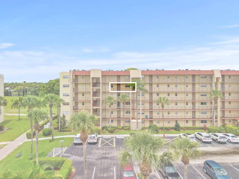 2 bedroom Condominium at 3755 Via Poinciana #502, Poinciana Place Condo 1,2,8 And 9, Lake Worth — photo 1