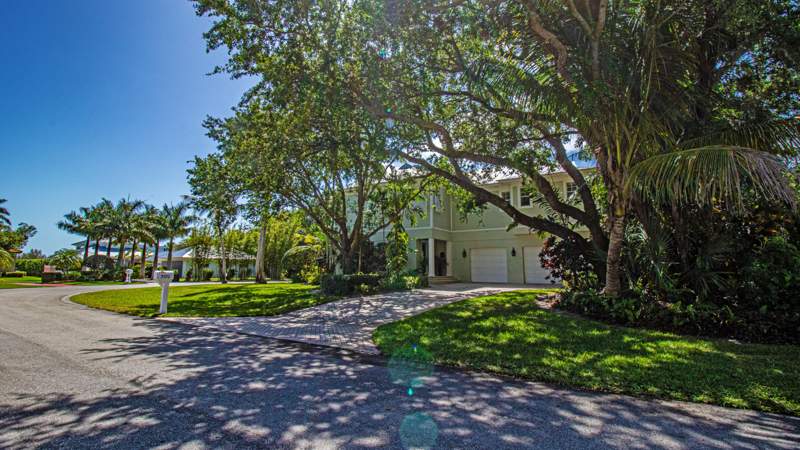 3 bedroom Single Family Residence at 5592 SE Reef Way, The Reef (Aka Colony Of Rocky Point), Stuart — photo 5