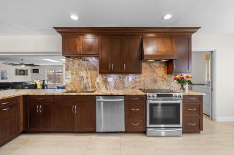 1500 SE 24th Avenue, Pompano Beach FL - photo 6 of 23