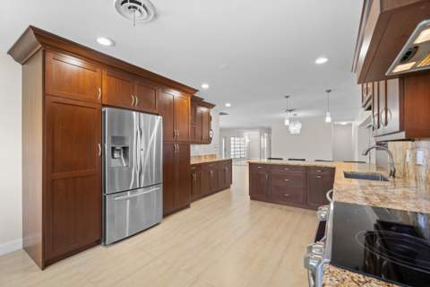 1500 SE 24th Avenue, Pompano Beach FL - photo 8 of 23