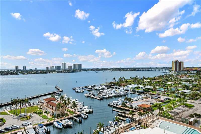 2 bedroom Condominium at 220 Lake Shore Drive #1207, Nautilus 220 Condominium, Lake Park — photo 1