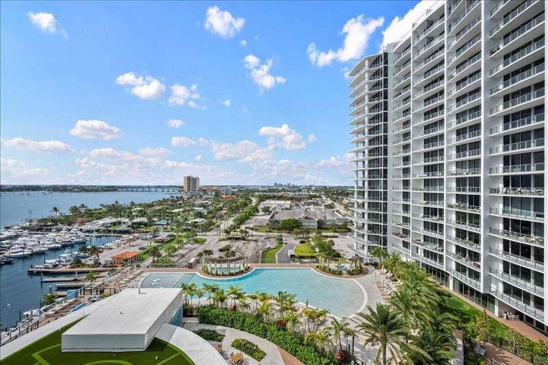 2 bedroom Condominium at 220 Lake Shore Drive #1207, Nautilus 220 Condominium, Lake Park — photo 2