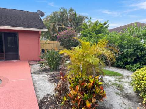 118 Waterway, Royal Palm Beach FL - photo 6 of 16