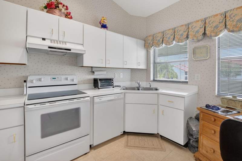 2 bedroom Condominium at 5907 Parkwalk Drive, Coves At Parkwalk Condo, Boynton Beach — photo 5