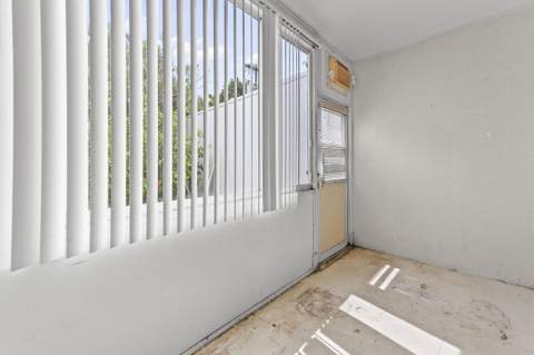 1950 Lake Osborne Drive #9, Lake Worth Beach FL - photo 12 of 19