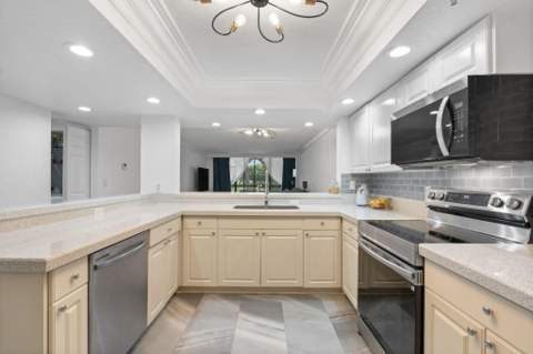 6562 Boca Del Mar Drive #124, Boca Raton FL - photo 8 of 49