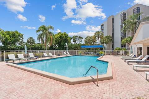 6562 Boca Del Mar Drive #124, Boca Raton FL - photo 23 of 49