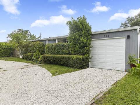 532 Foresteria Drive, West Palm Beach FL - photo 22 of 30