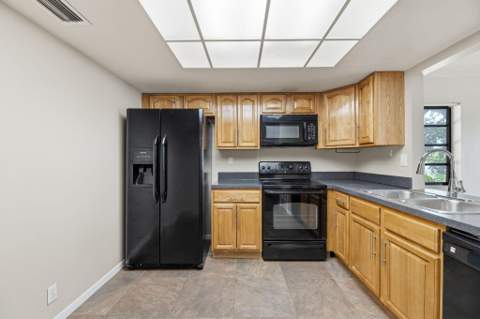 1769 NE 40th Place #506, Pompano Beach FL - photo 8 of 24