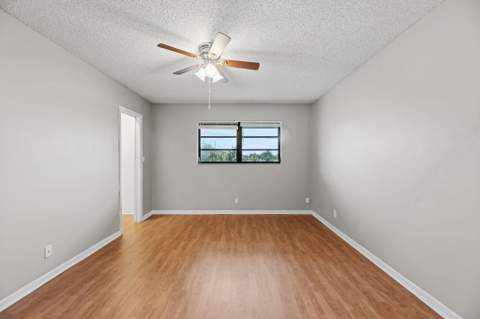 1769 NE 40th Place #506, Pompano Beach FL - photo 11 of 24