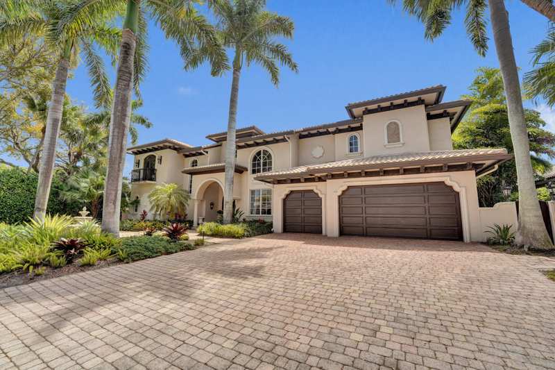 5 bedroom Single Family Residence at 1212 E Lake Drive, Harbor Beach, Fort Lauderdale — photo 1