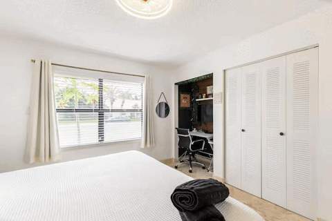 9823 Sun Pointe Drive, Boynton Beach FL - photo 23 of 29