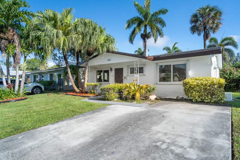 3 bedroom Single Family Residence at 2923 NW 48th Street, Tamarac Lakes South, Fort Lauderdale — photo 4