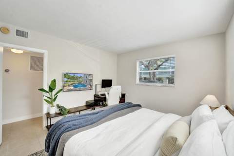 510 NE 17th Avenue #103, Fort Lauderdale FL - photo 21 of 32