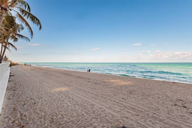 Residences On Hollywood Beach
