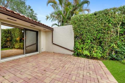 6886 Tiburon Circle, Boca Raton FL - photo 21 of 34