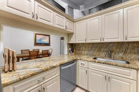 6886 Tiburon Circle, Boca Raton FL - photo 10 of 34