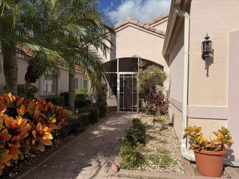 2 bedroom Single Family Residence at 633 NW Whitfield Way, Cascades At St Lucie West Phase 1 , Port St. Lucie — photo 2
