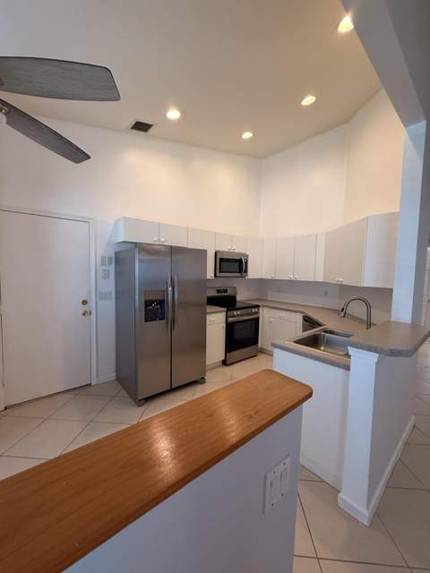 633 NW Whitfield Way, Port St. Lucie FL - photo 6 of 30