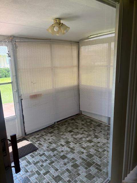 2511 W Barkley Dr Drive #F, West Palm Beach FL - photo 10 of 13