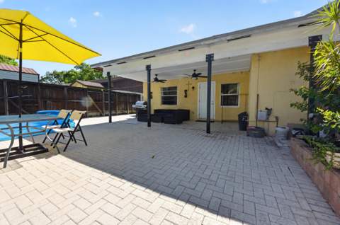 4357 NW 6 Avenue, Deerfield Beach FL - photo 22 of 48