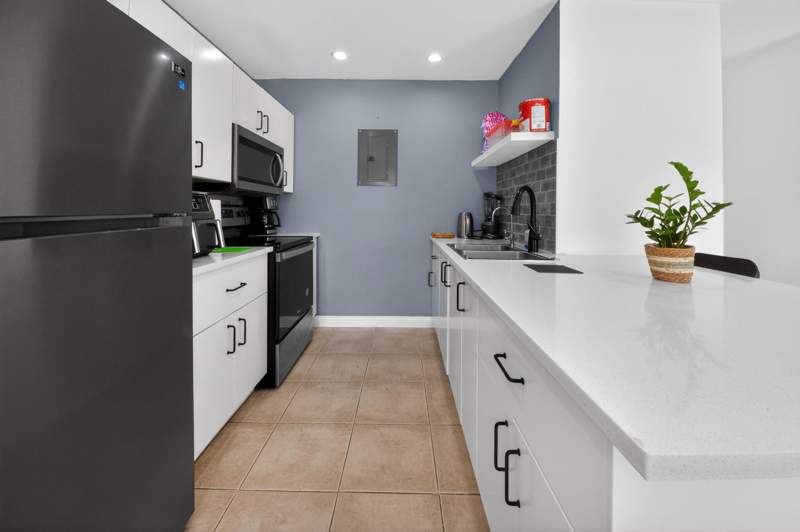 3 bedroom Villa at 4357 NW 6 Avenue, Lake Island, Deerfield Beach — photo 2