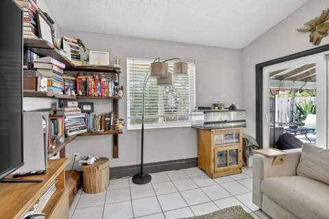 13970 Oaklawn Place, Davie FL - photo 7 of 53